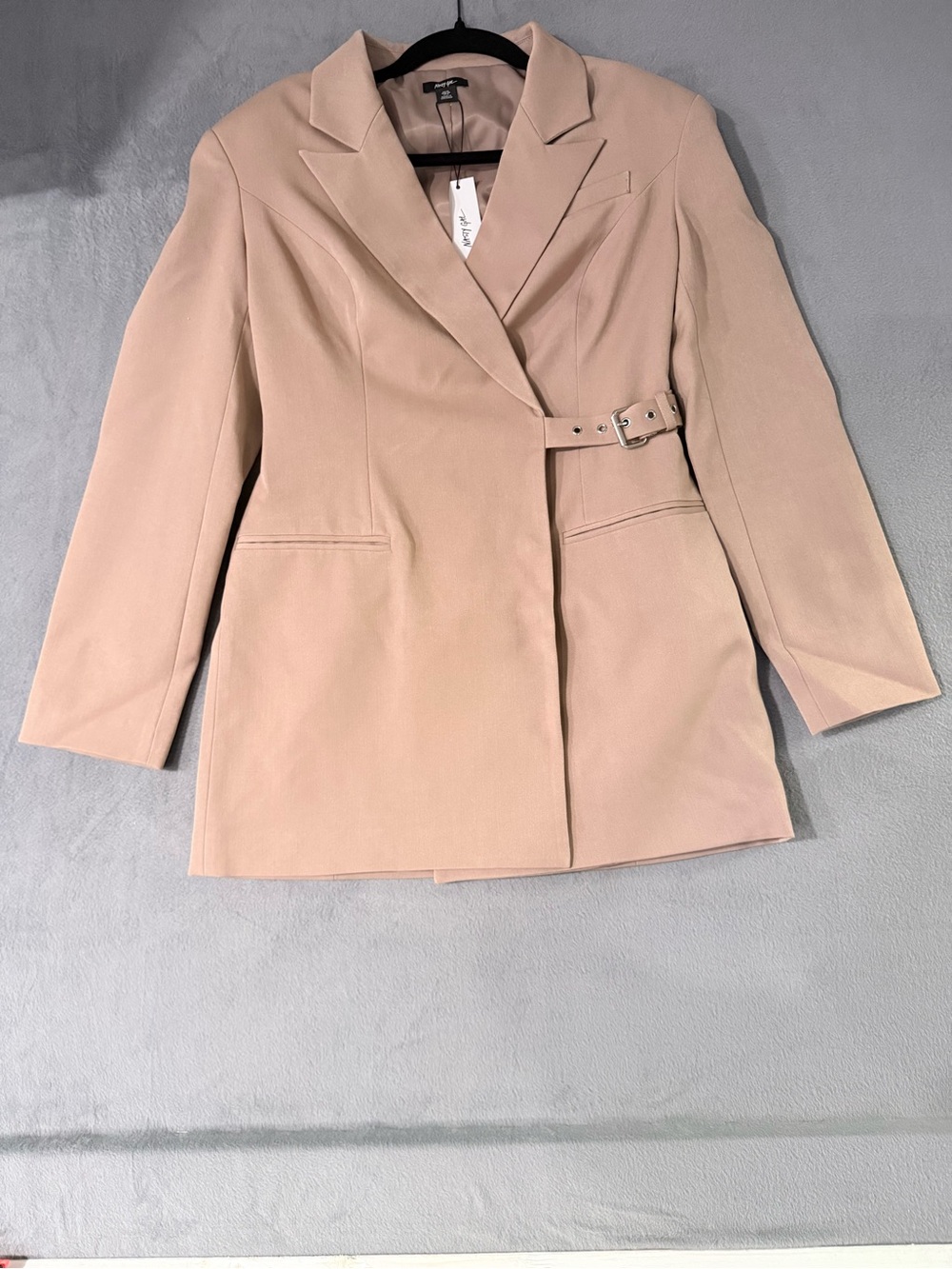 Nasty Gal - Tailored Belted Shoulder Pad Blazer Dress